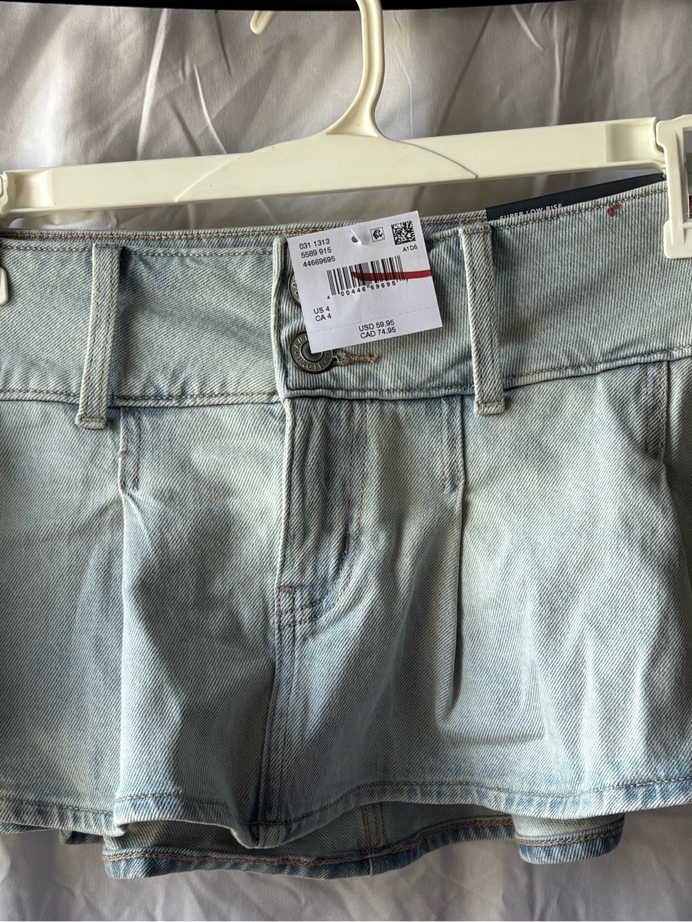 NWT American Eagle Super Low Rise Pleated Denim Micro Skort 4 - Picture 4 of 5